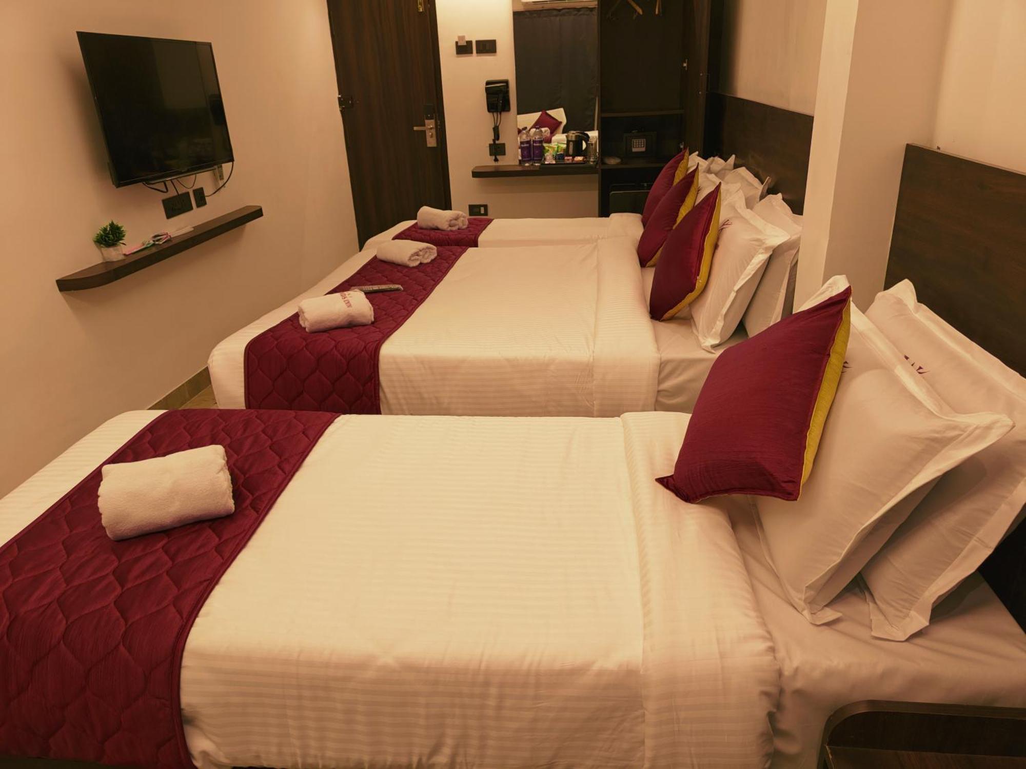 Woodlands Inn Chennai Exterior photo