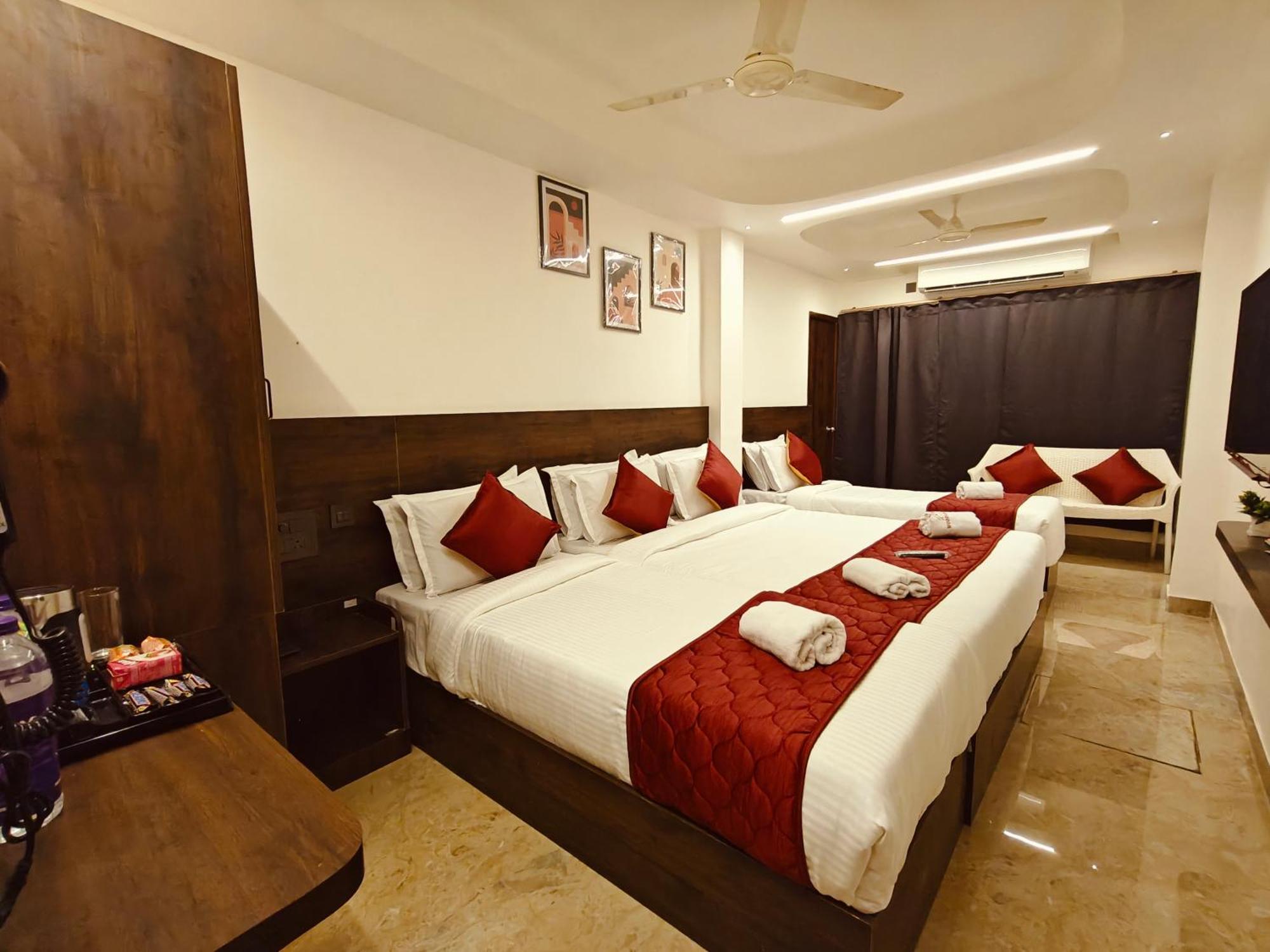 Woodlands Inn Chennai Exterior photo