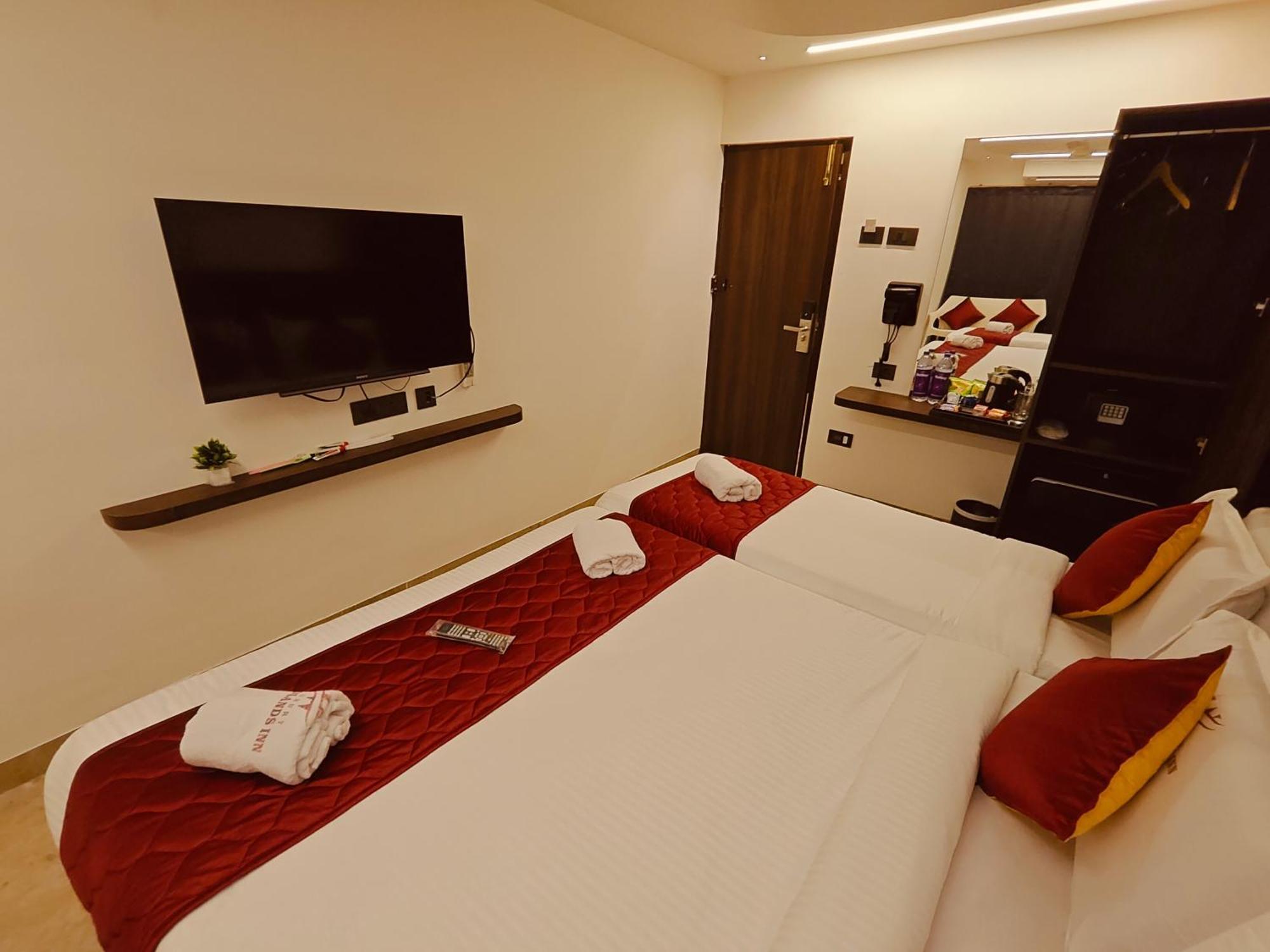 Woodlands Inn Chennai Exterior photo