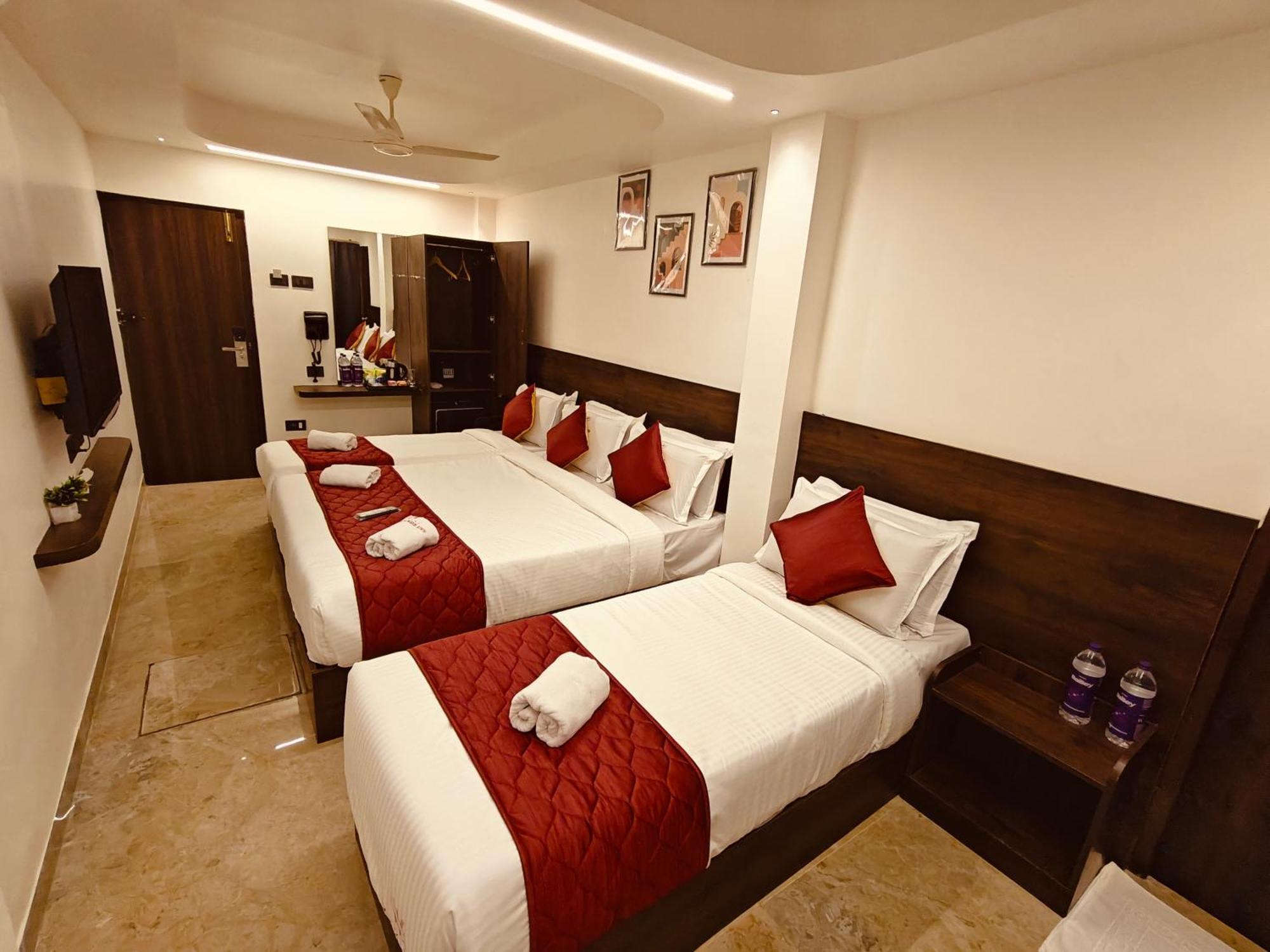 Woodlands Inn Chennai Exterior photo
