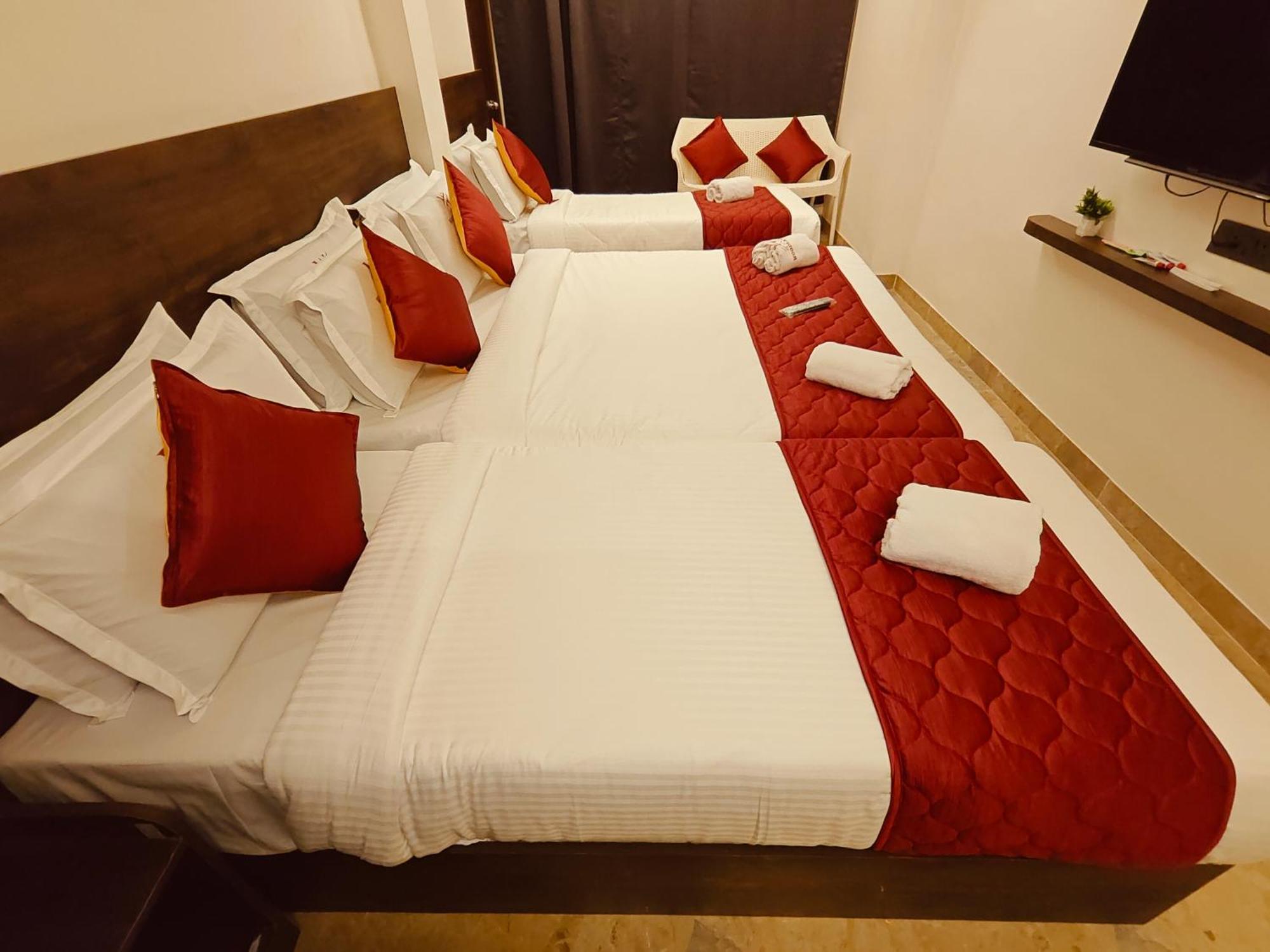 Woodlands Inn Chennai Exterior photo