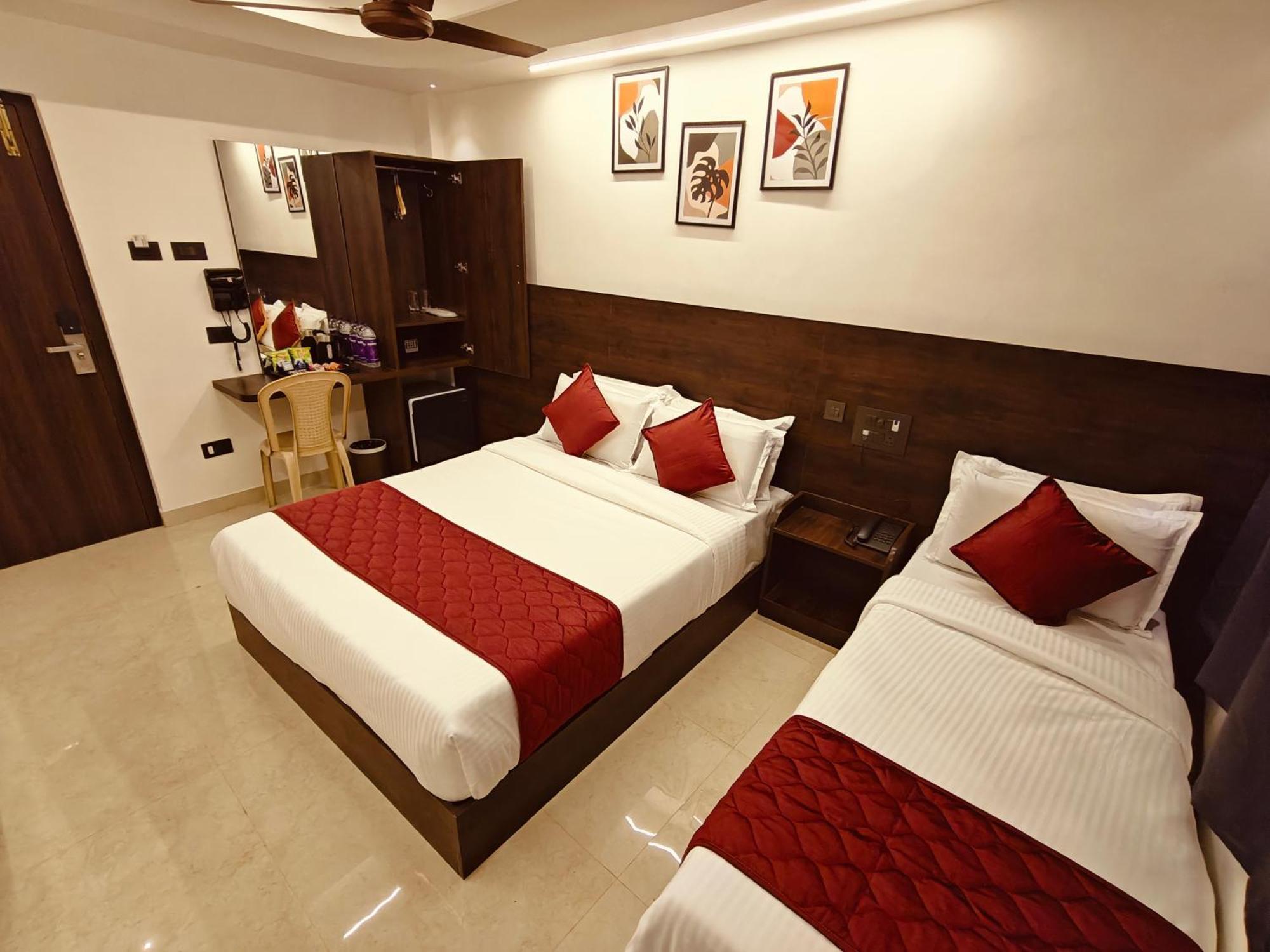 Woodlands Inn Chennai Exterior photo