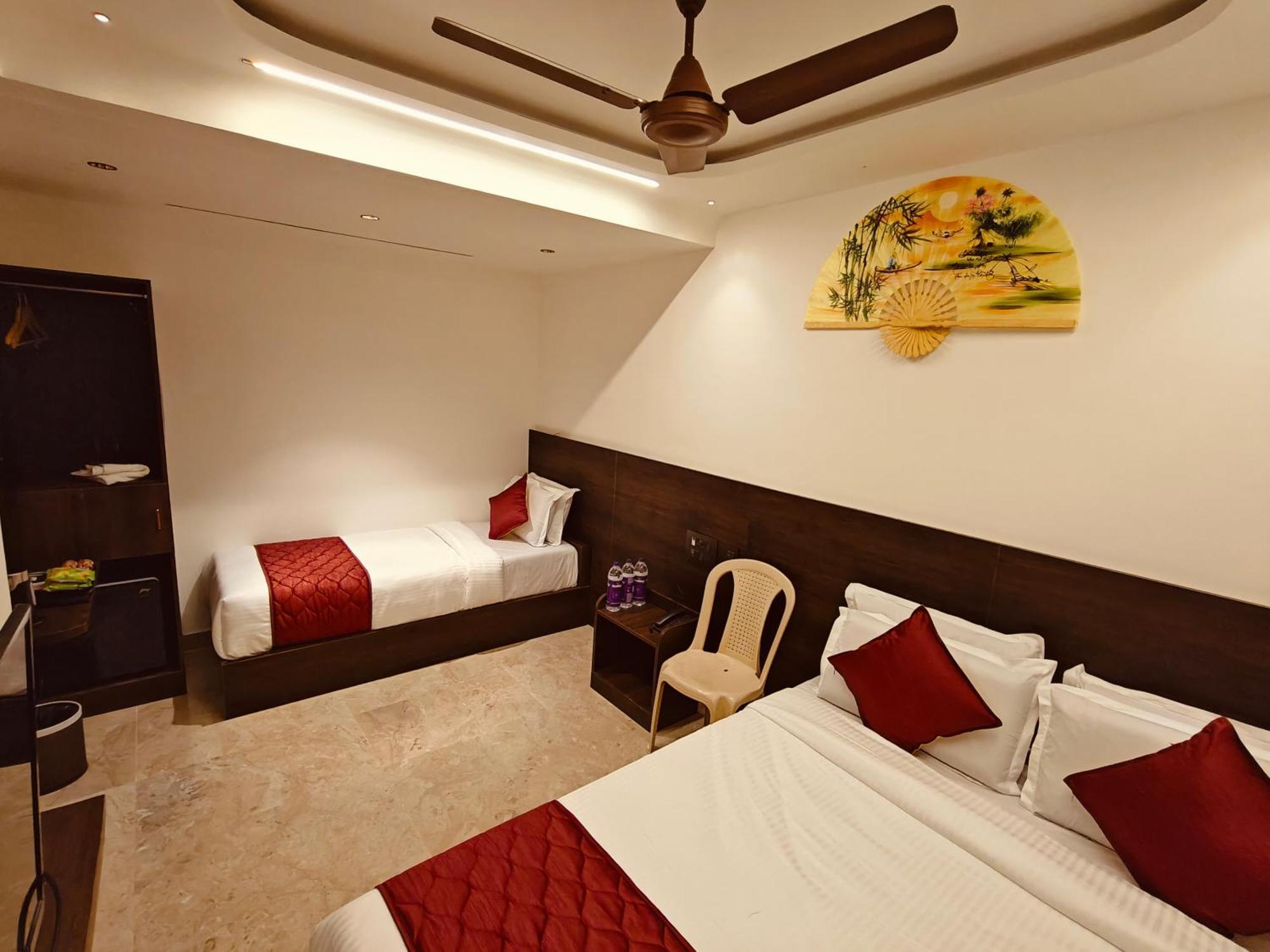 Woodlands Inn Chennai Exterior photo