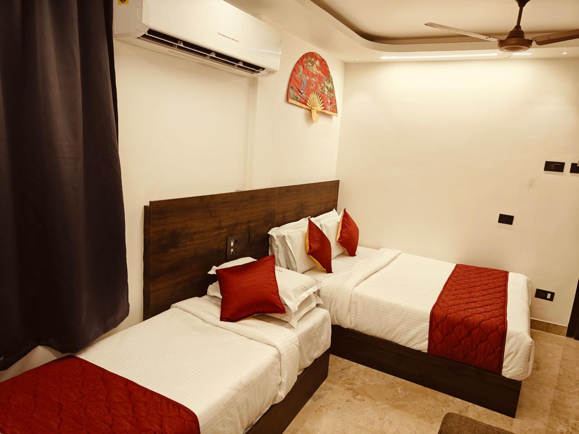 Woodlands Inn Chennai Exterior photo