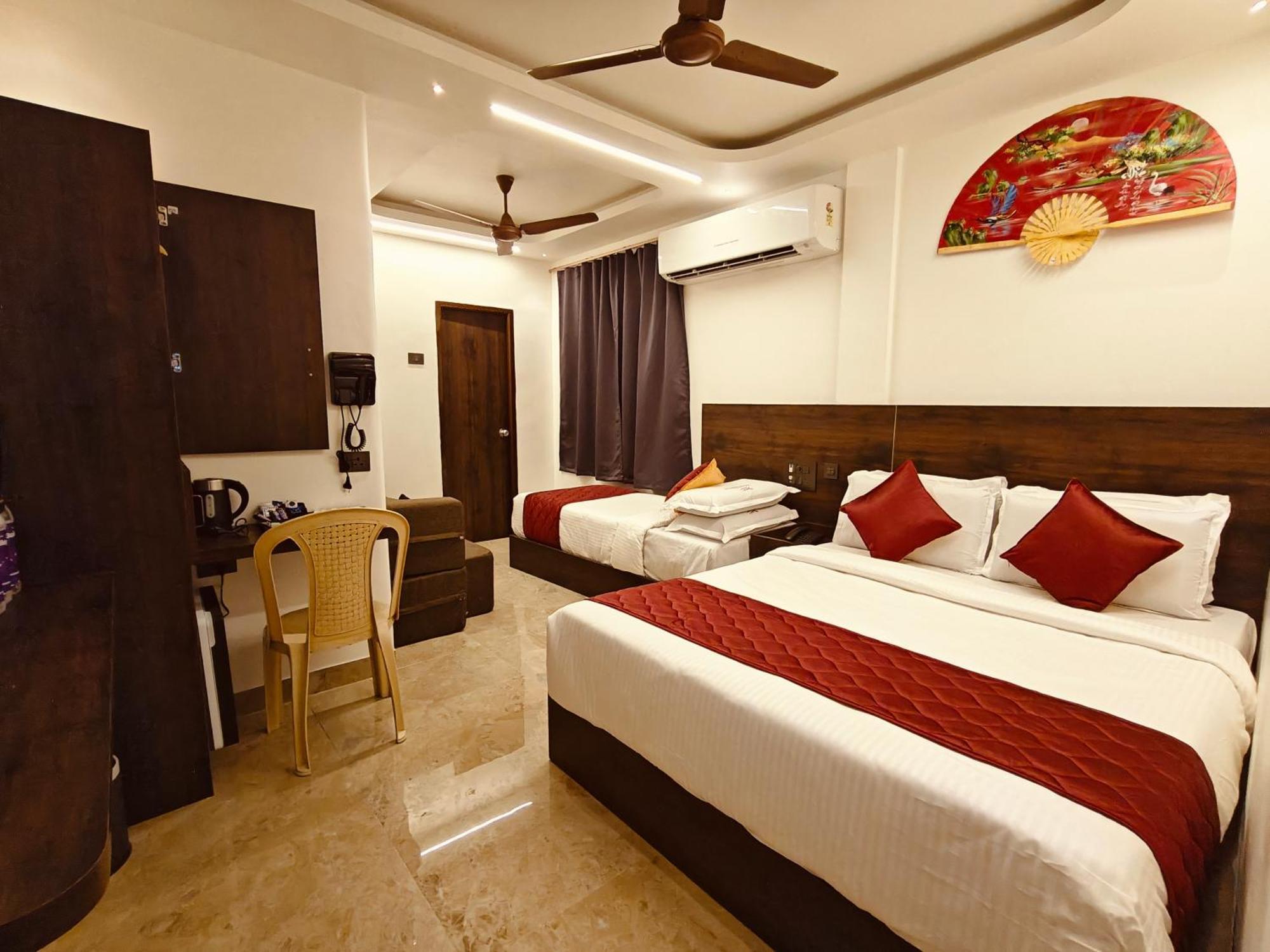 Woodlands Inn Chennai Exterior photo