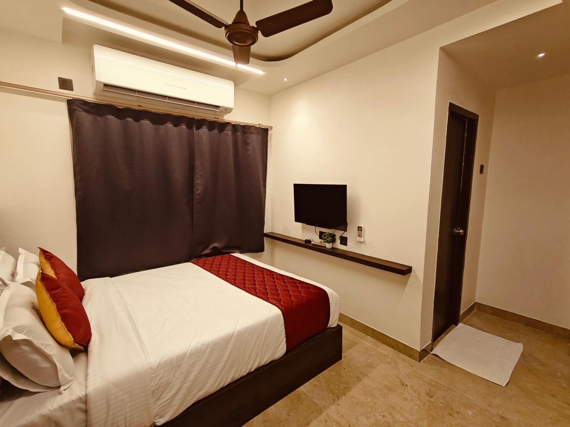 Woodlands Inn Chennai Exterior photo