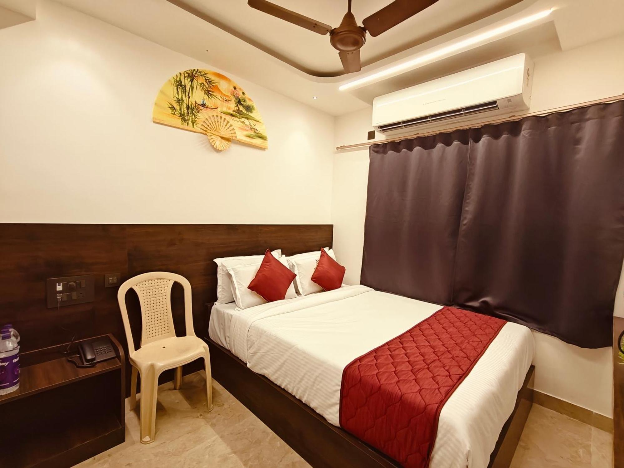 Woodlands Inn Chennai Exterior photo