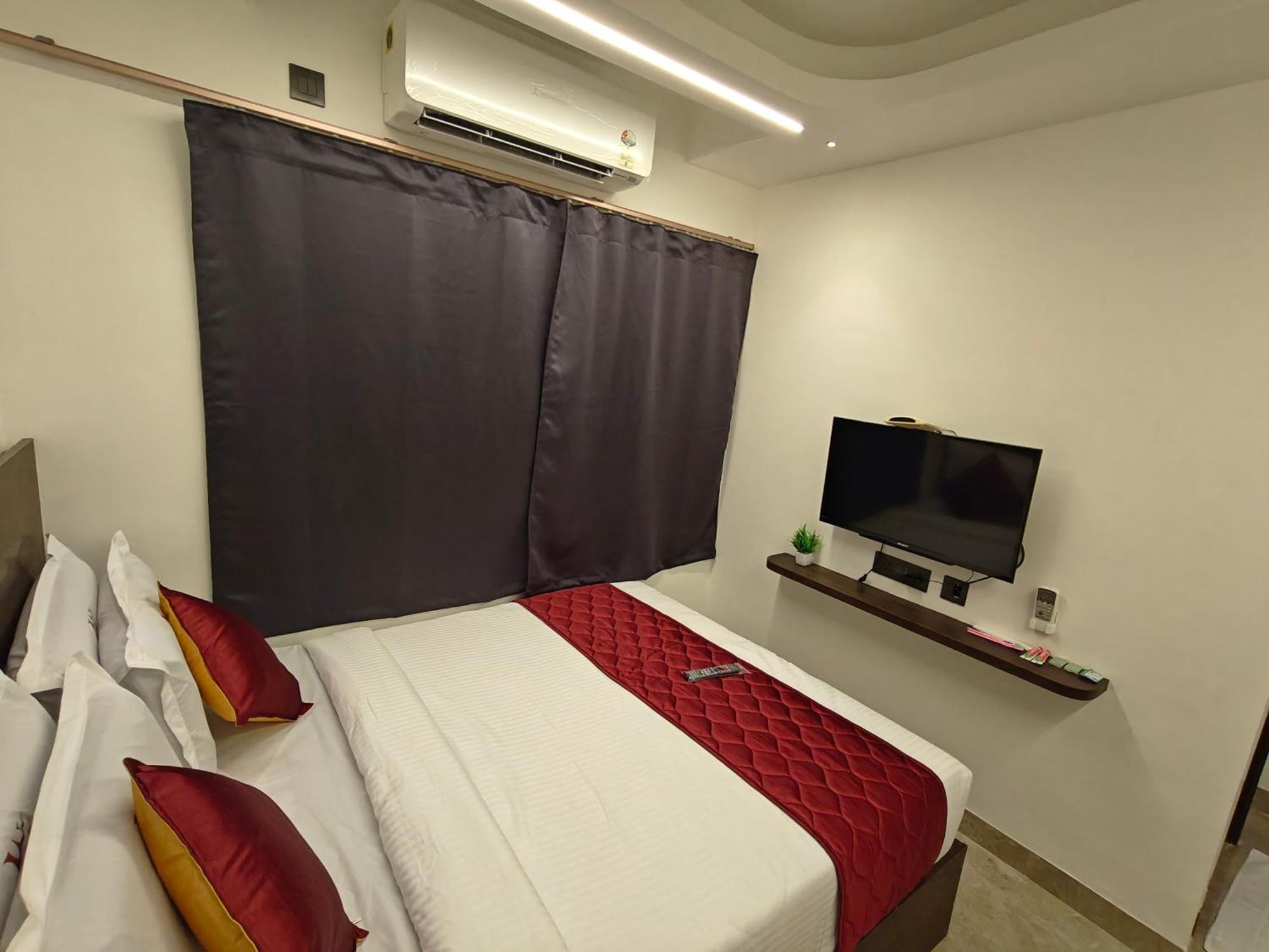 Woodlands Inn Chennai Exterior photo