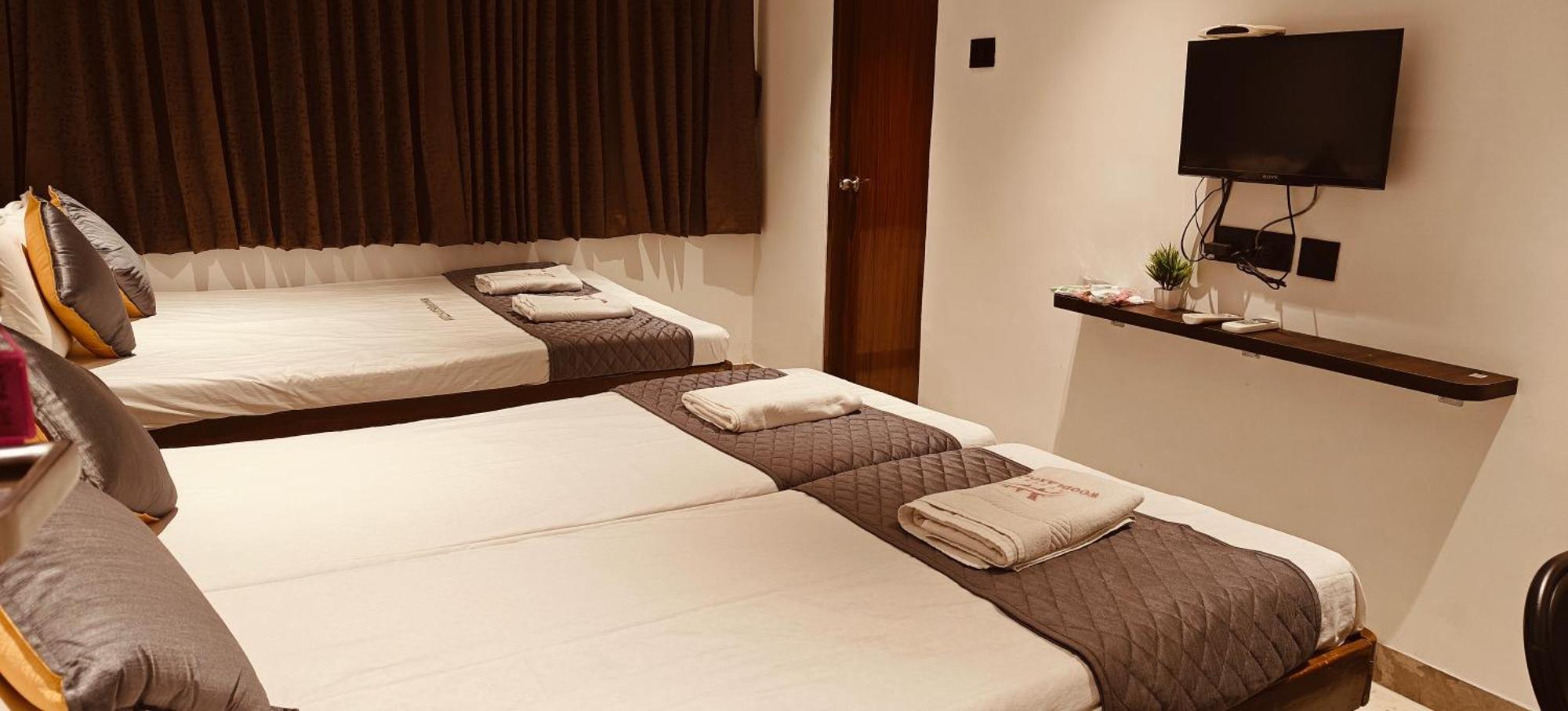 Woodlands Inn Chennai Exterior photo