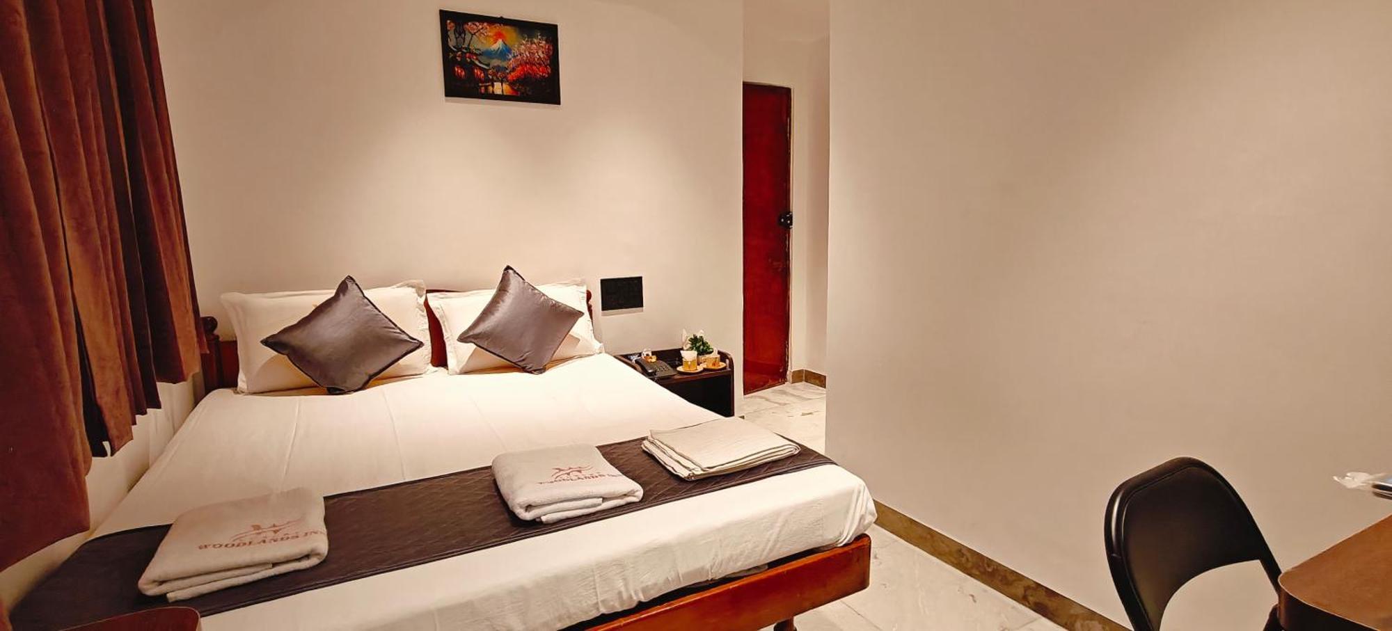 Woodlands Inn Chennai Exterior photo